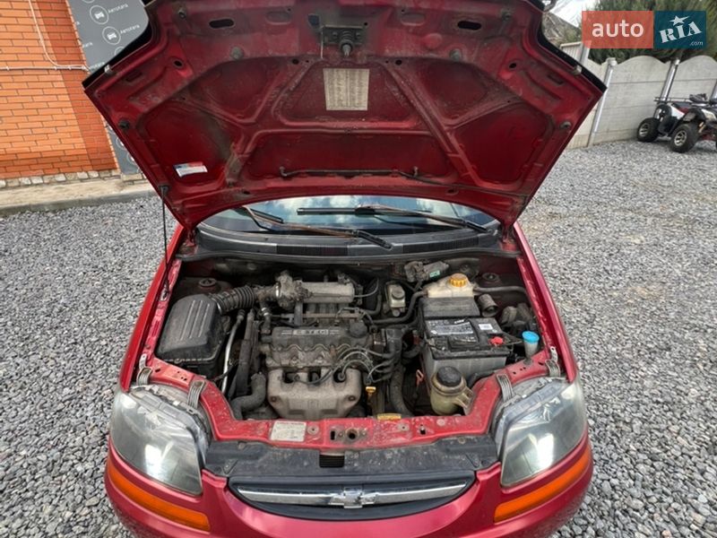 Седан Chevrolet Aveo 2005 в Дергачах