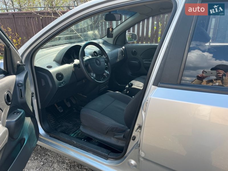 Седан Chevrolet Aveo 2005 в Знаменовке