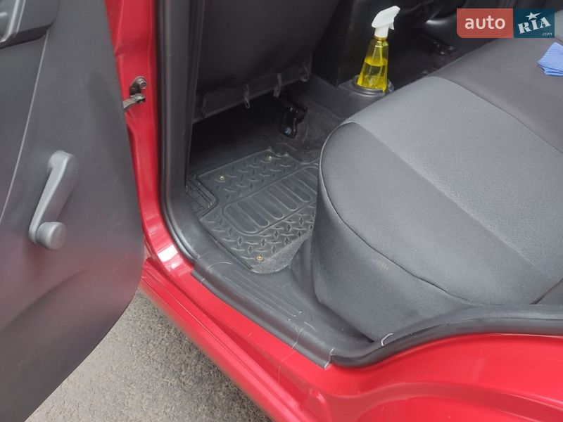 Седан Chevrolet Aveo 2010 в Николаеве