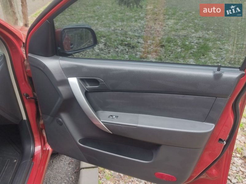 Седан Chevrolet Aveo 2010 в Николаеве