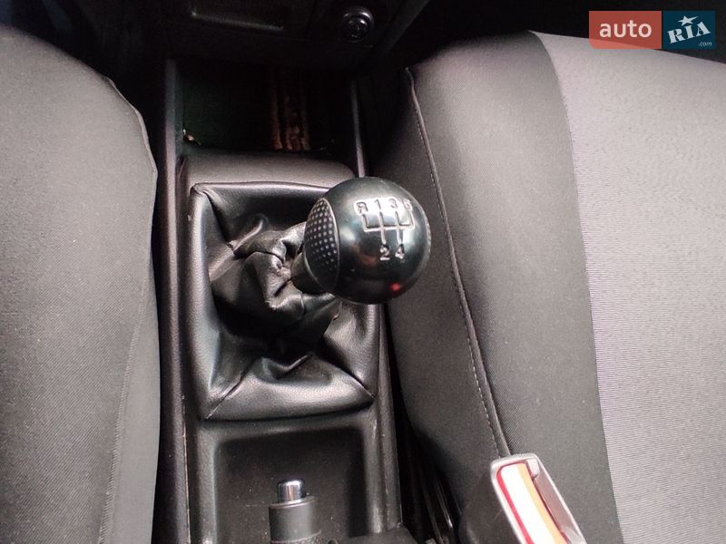 Седан Chevrolet Aveo 2010 в Николаеве