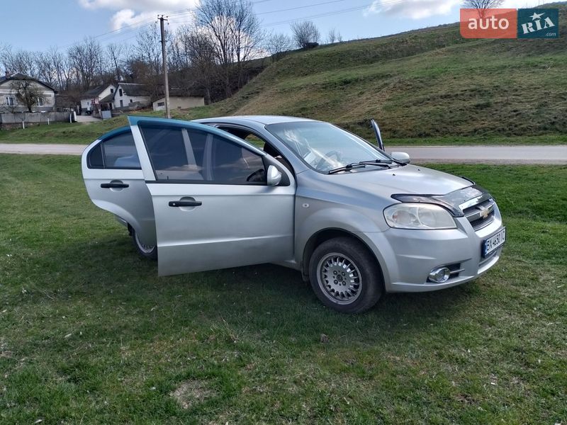Седан Chevrolet Aveo 2007 в Чорткове