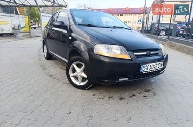 Седан Chevrolet Aveo 2005 в Чернівцях