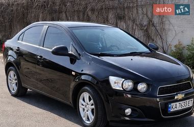 Седан Chevrolet Aveo 2012 в Киеве
