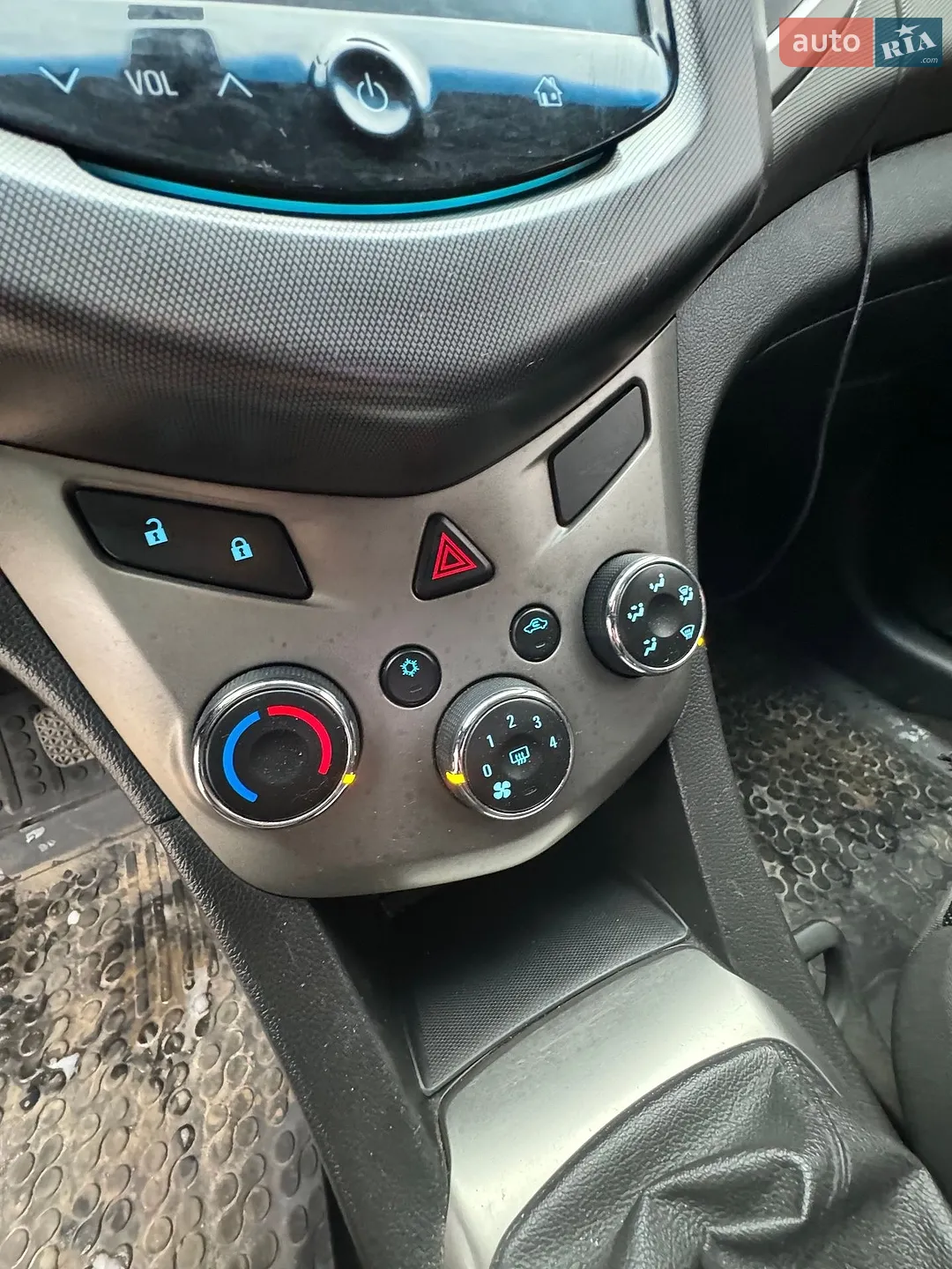 2012 Chevrolet Aveo - мініатюра 19