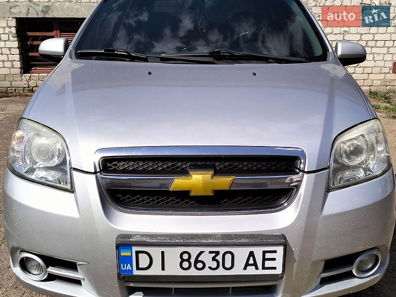 Седан Chevrolet Aveo 2010 в Нежине