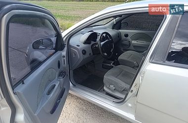 Седан Chevrolet Aveo 2005 в Новомосковске