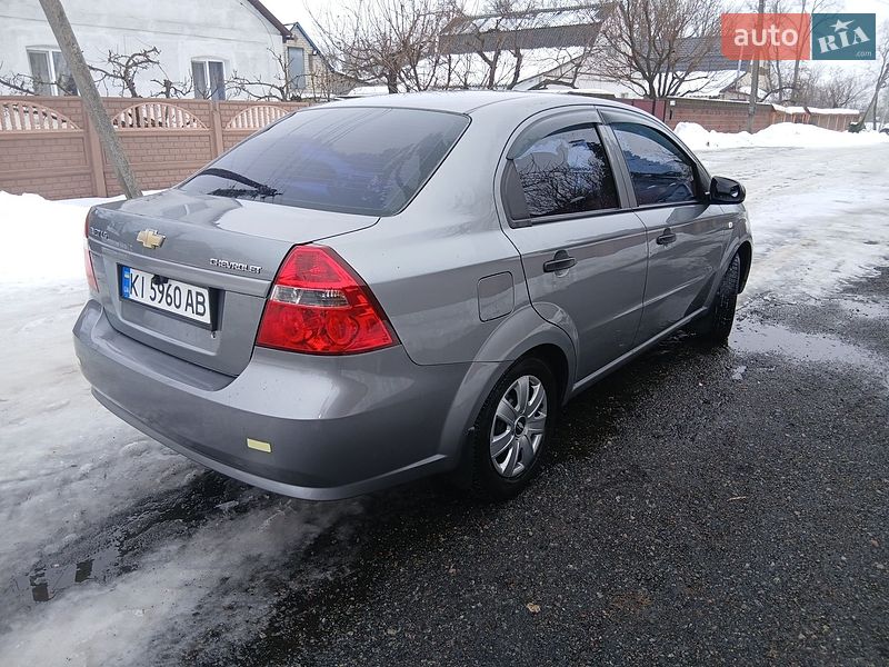 Седан Chevrolet Aveo 2011 в Бородянке