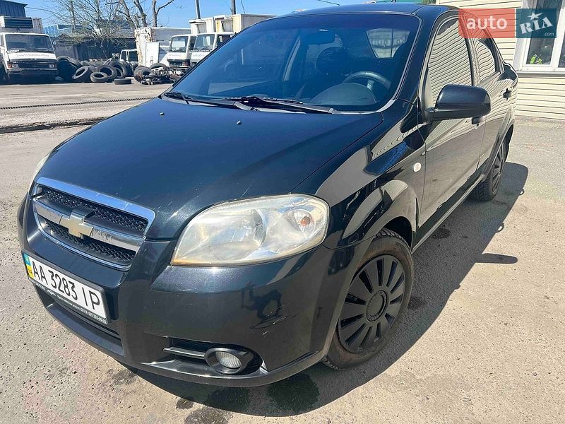 Седан Chevrolet Aveo 2010 в Києві