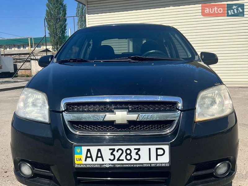Седан Chevrolet Aveo 2010 в Києві