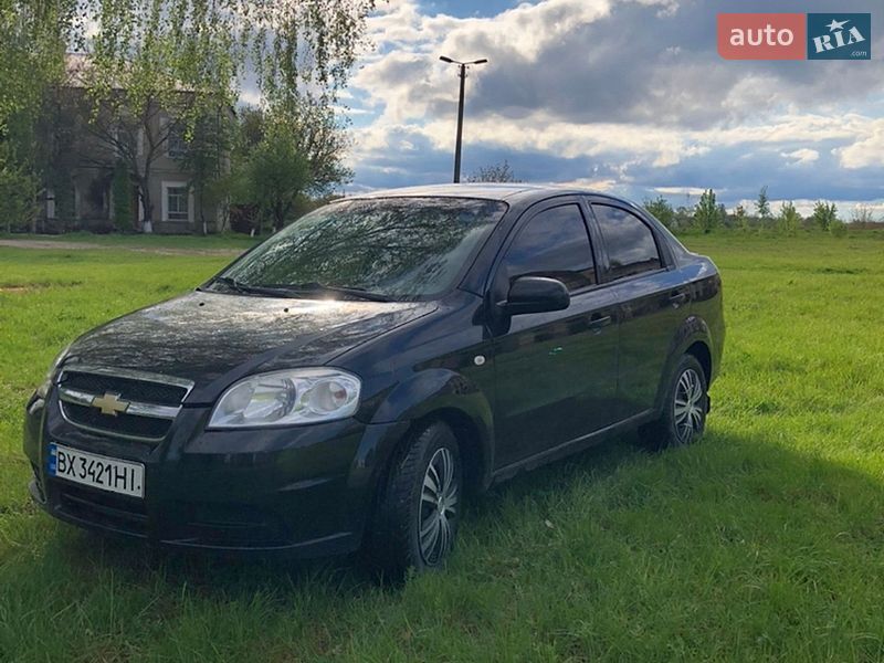 Седан Chevrolet Aveo 2011 в Изяславе