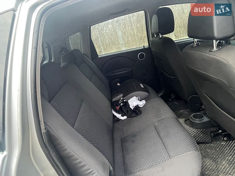 Хэтчбек Chevrolet Aveo 2007 в Дубно