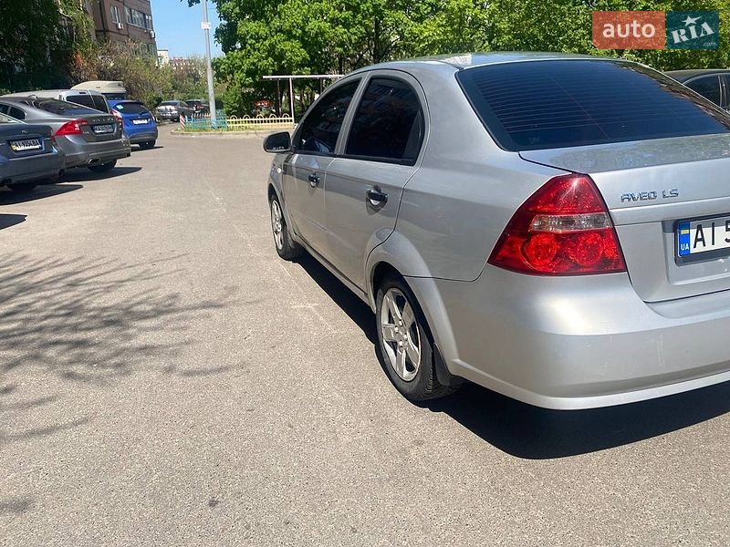 Седан Chevrolet Aveo 2011 в Киеве