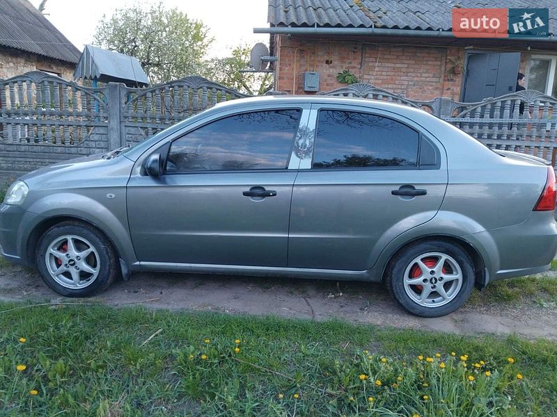 Седан Chevrolet Aveo 2008 в Виннице