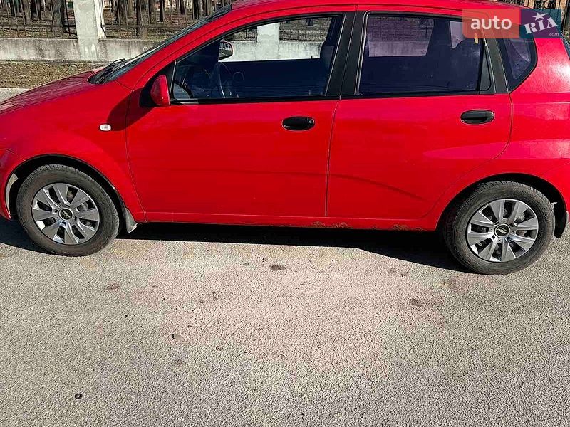 Хэтчбек Chevrolet Aveo 2007 в Кропивницком