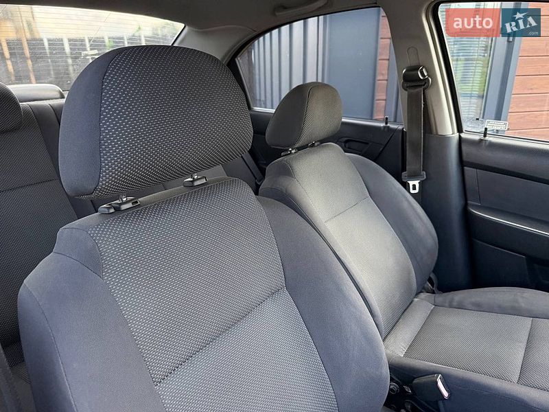 Седан Chevrolet Aveo 2007 в Стрые