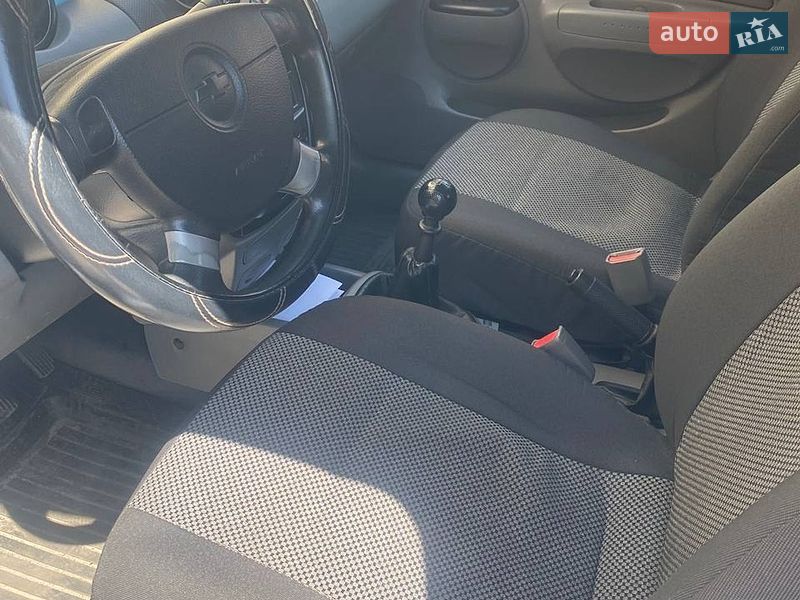 Хэтчбек Chevrolet Aveo 2005 в Киеве