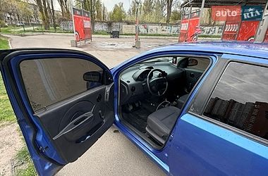 Седан Chevrolet Aveo 2005 в Киеве