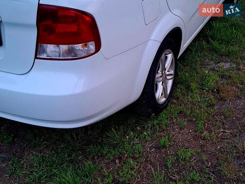 Седан Chevrolet Aveo 2005 в Черкассах