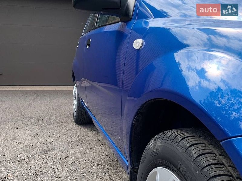 Хэтчбек Chevrolet Aveo 2007 в Кривом Роге