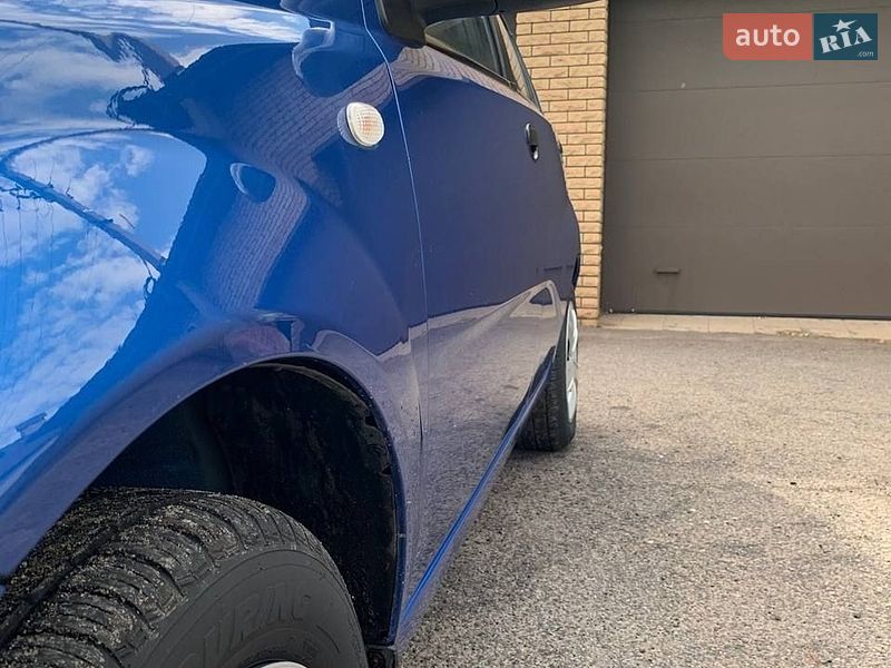 Хэтчбек Chevrolet Aveo 2007 в Кривом Роге