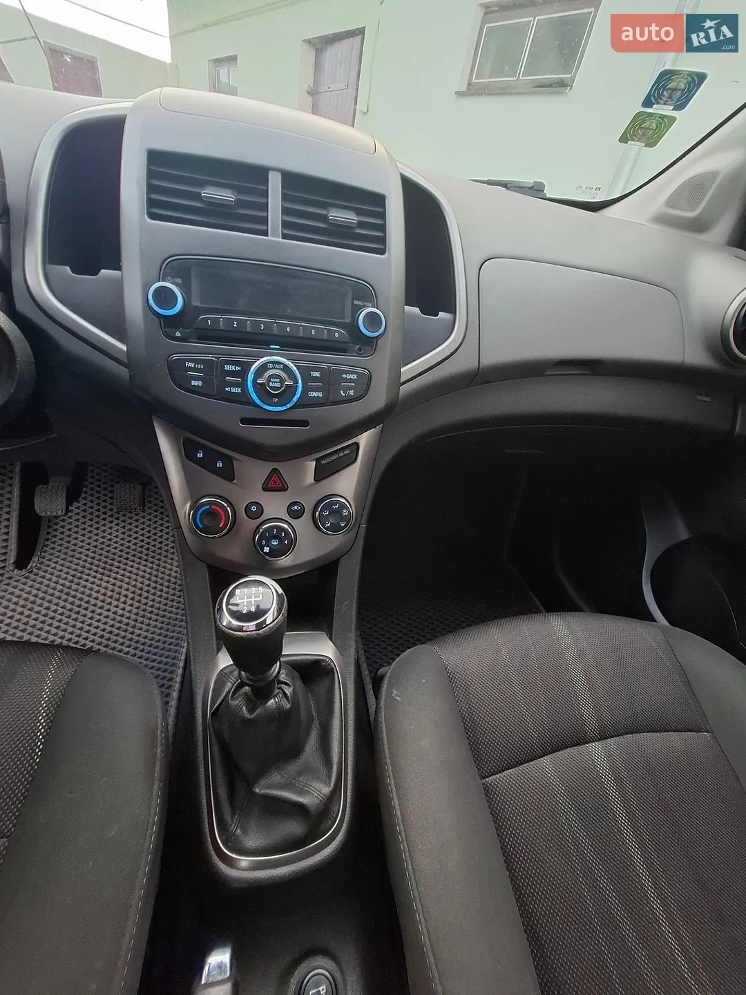 2011 Chevrolet Aveo - мініатюра 14