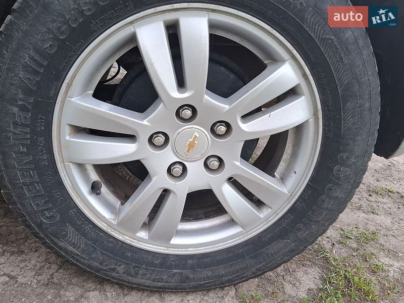 Хэтчбек Chevrolet Aveo 2011 в Горохове