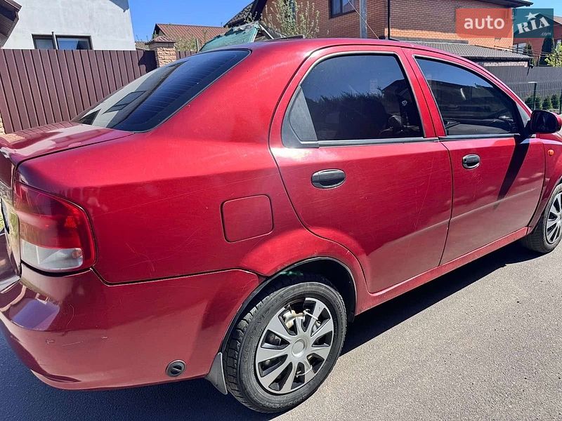 Седан Chevrolet Aveo 2004 в Виннице