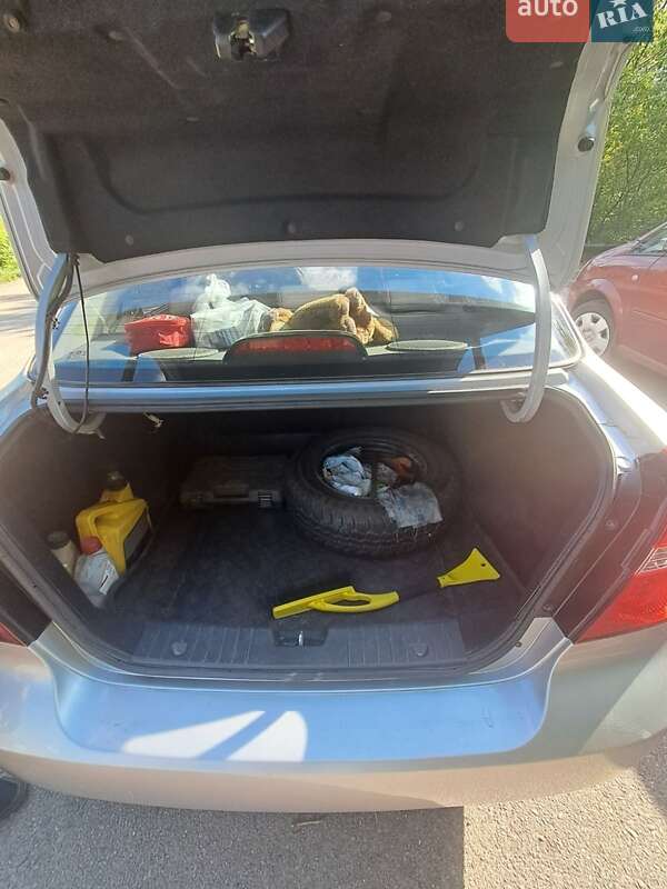 Седан Chevrolet Aveo 2008 в Чернигове