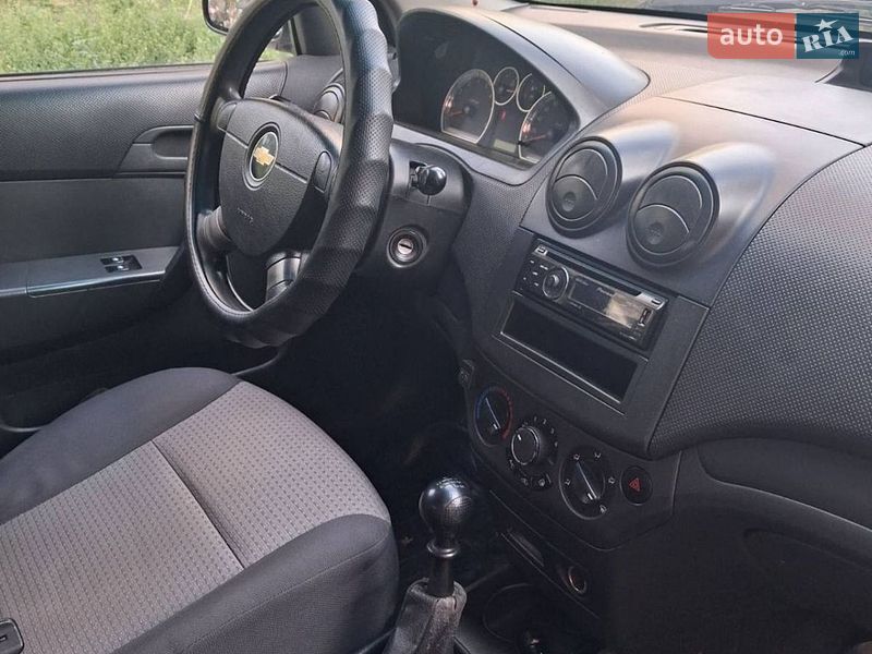 Хэтчбек Chevrolet Aveo 2008 в Киеве фото 6 Хэтчбек Chevrolet Aveo 2008 в Киеве