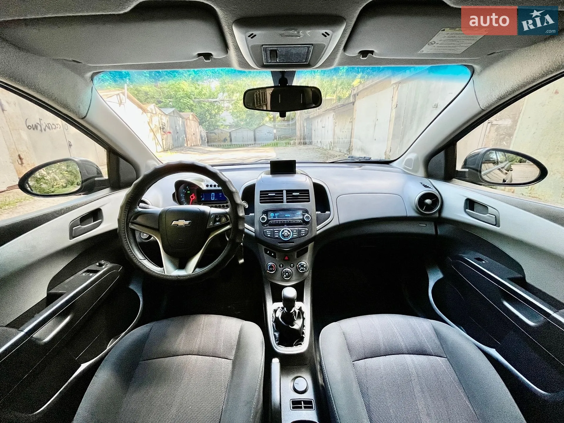 2013 Chevrolet Aveo - мініатюра 23
