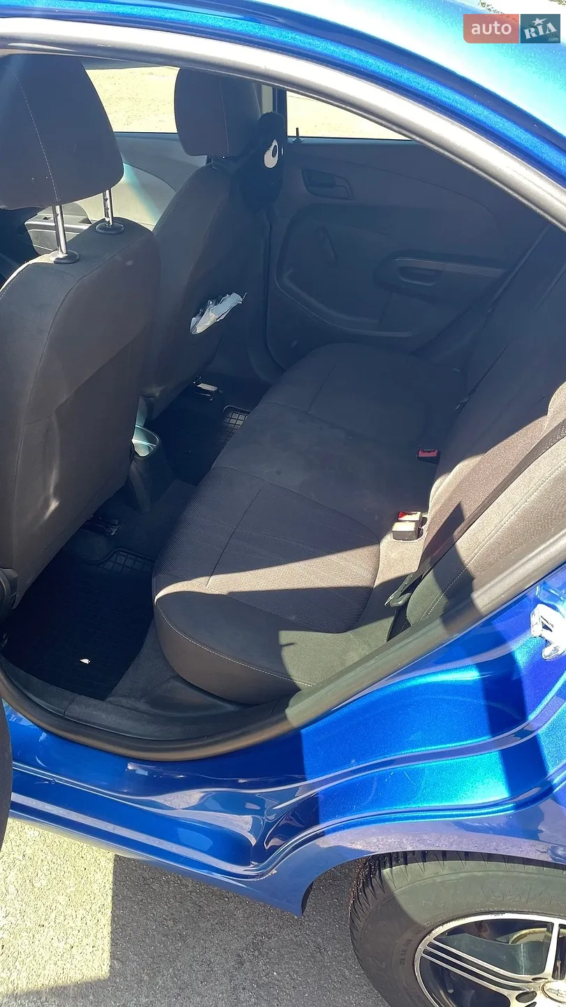 2012 Chevrolet Aveo - мініатюра 13