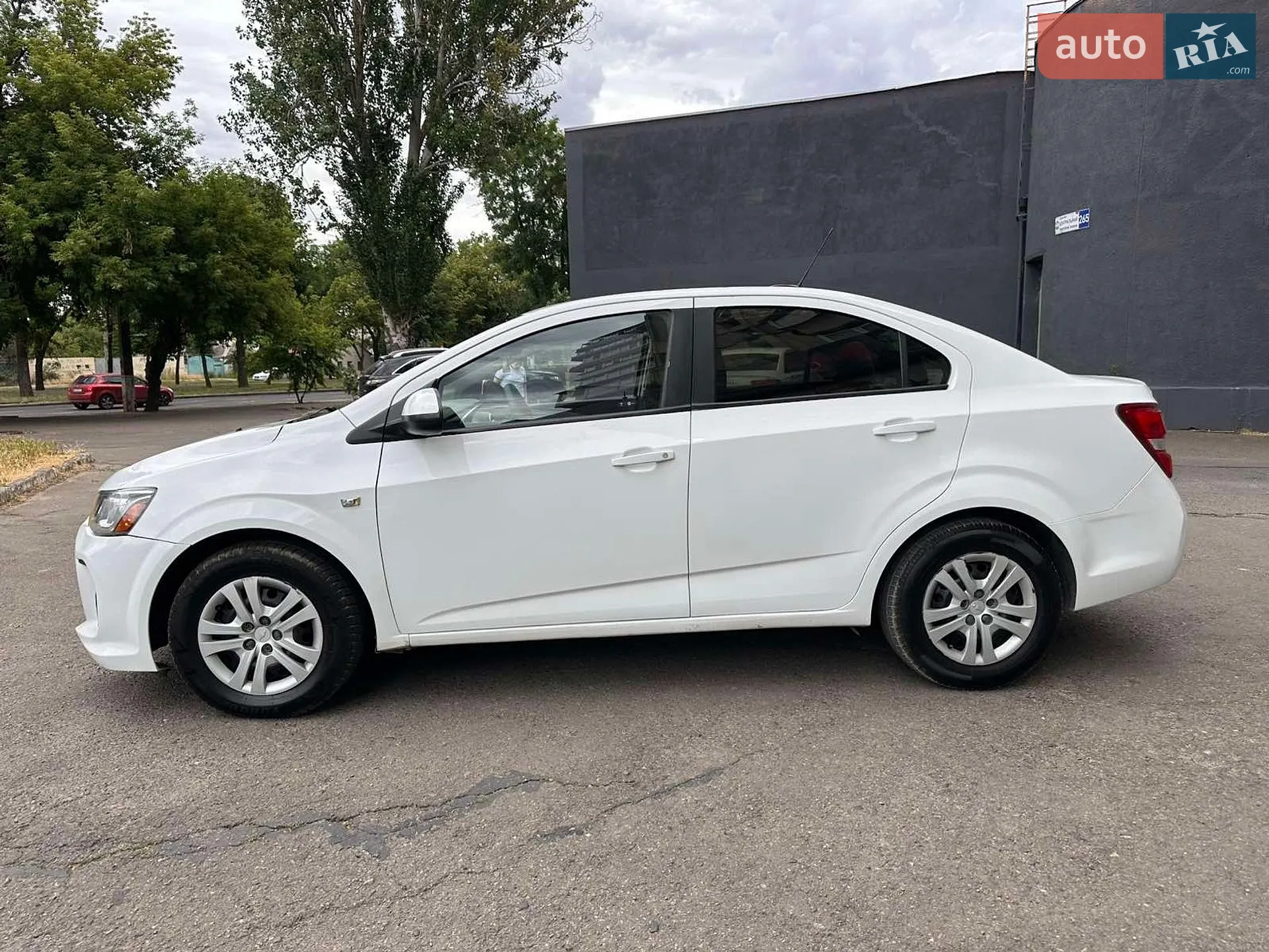 2016 Chevrolet Aveo - мініатюра 12