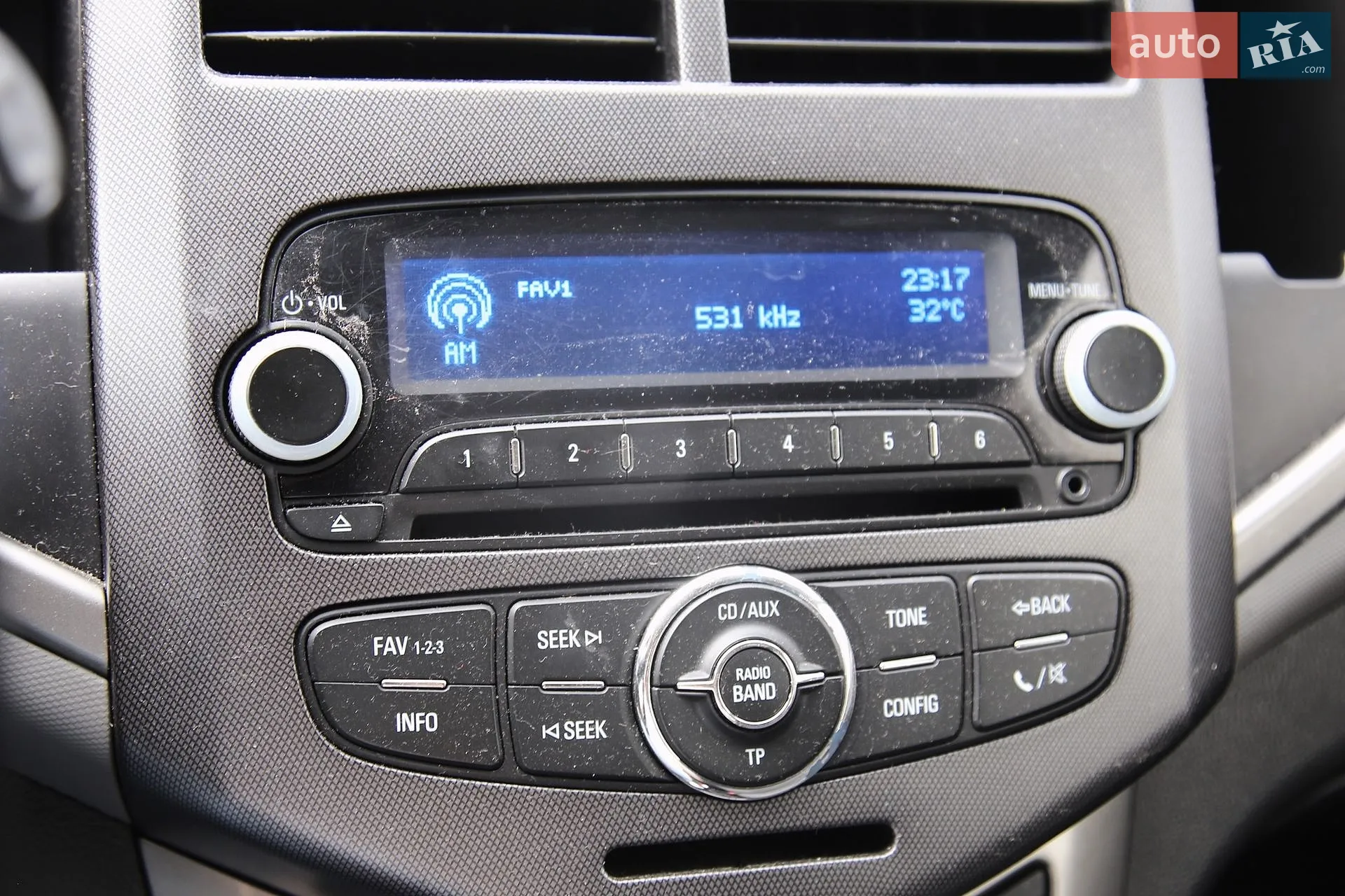 2011 Chevrolet Aveo - мініатюра 16