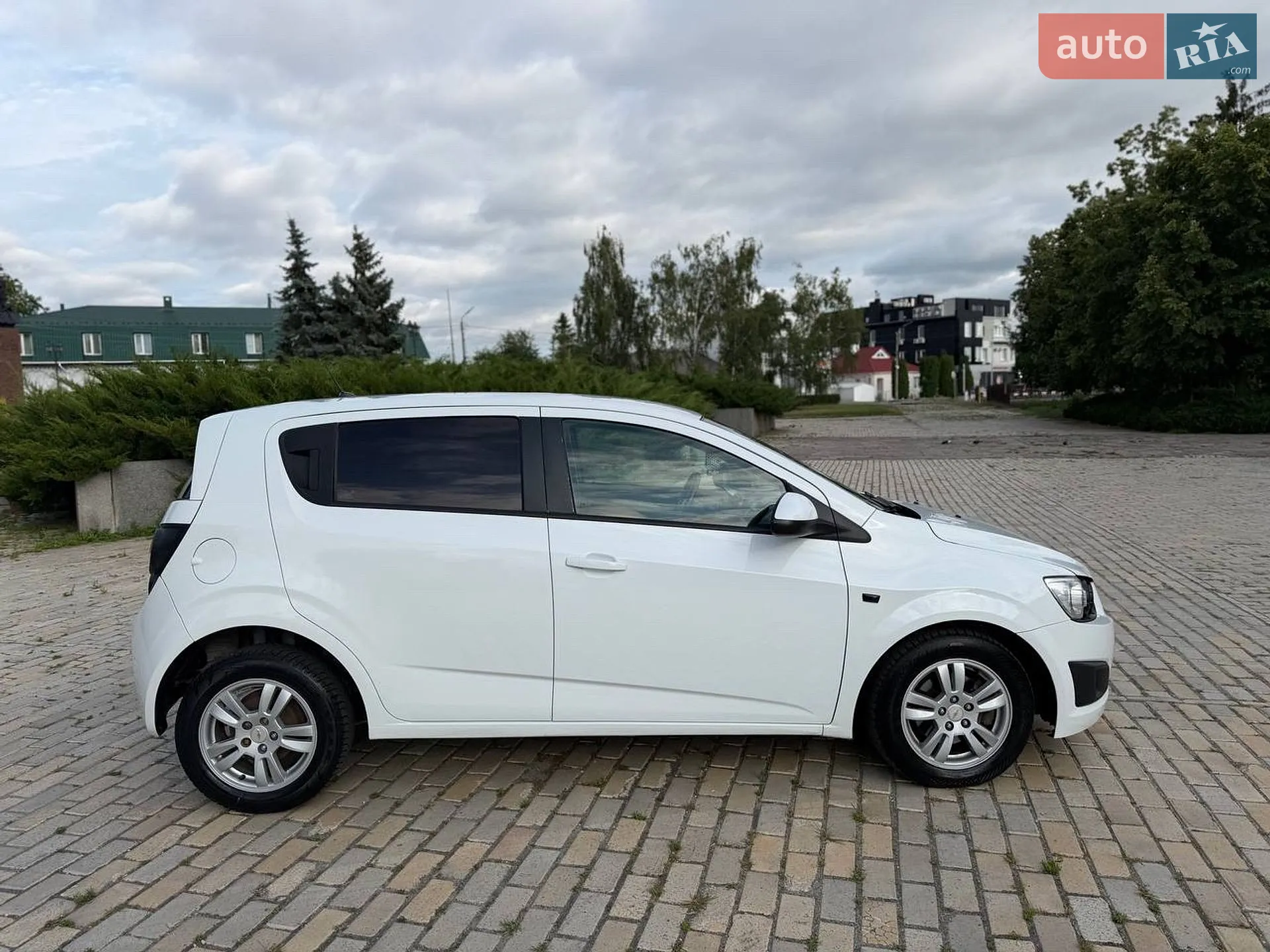 2013 Chevrolet Aveo - мініатюра 15