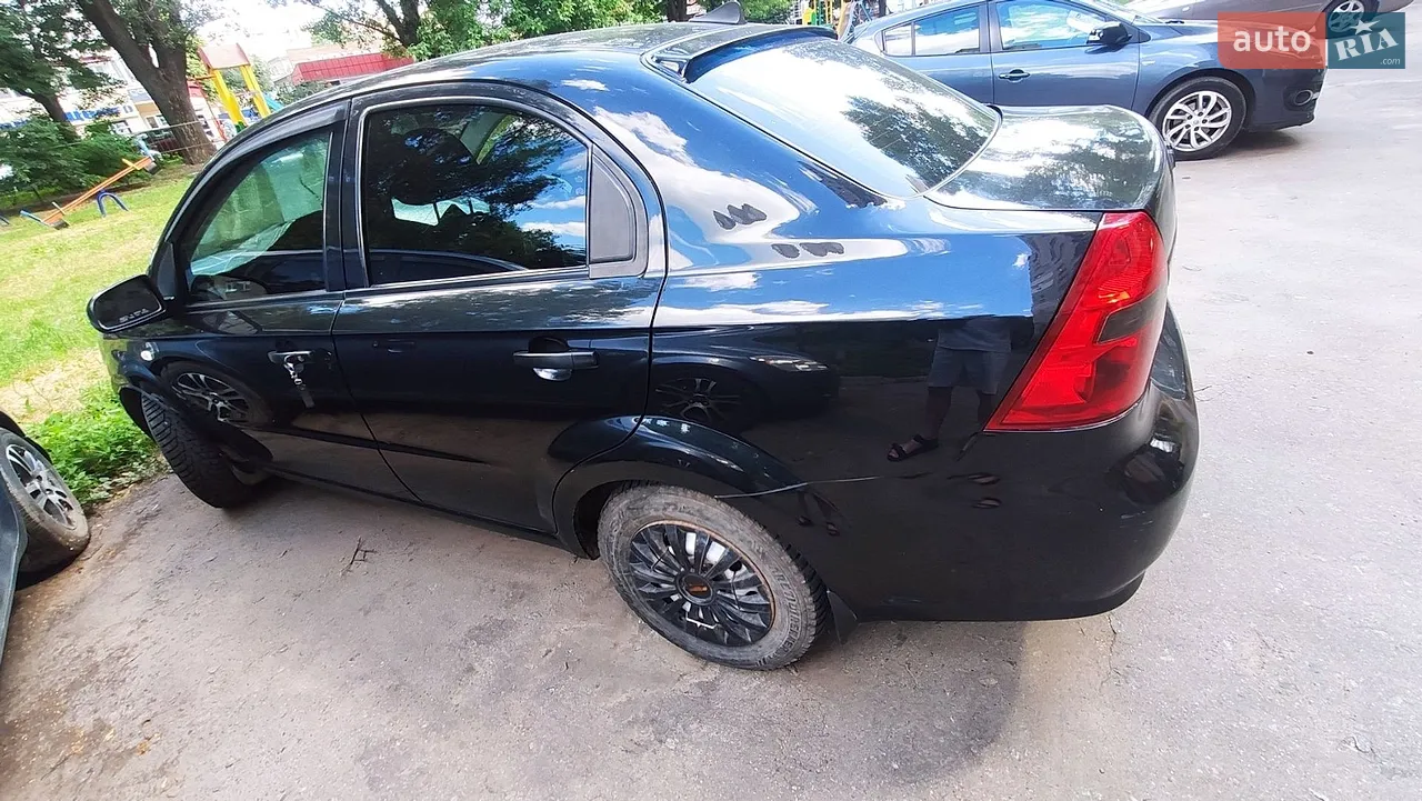 2012 Chevrolet Aveo - мініатюра 16