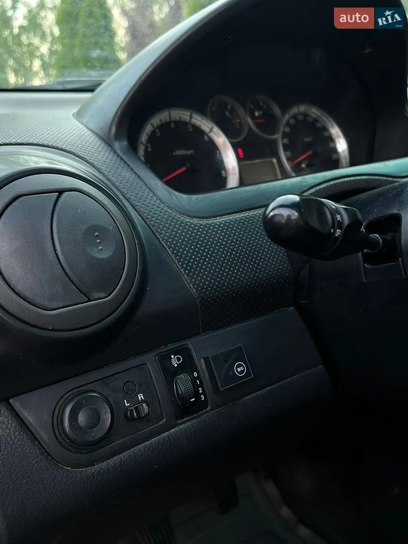 2011 Chevrolet Aveo - мініатюра 14