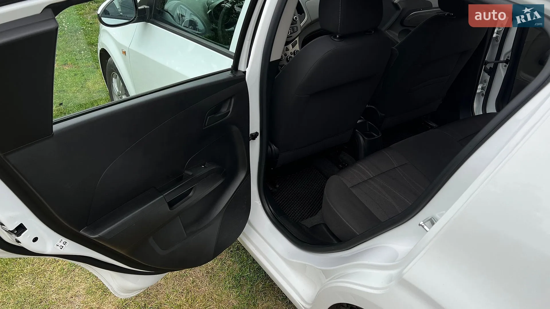 2012 Chevrolet Aveo - мініатюра 16