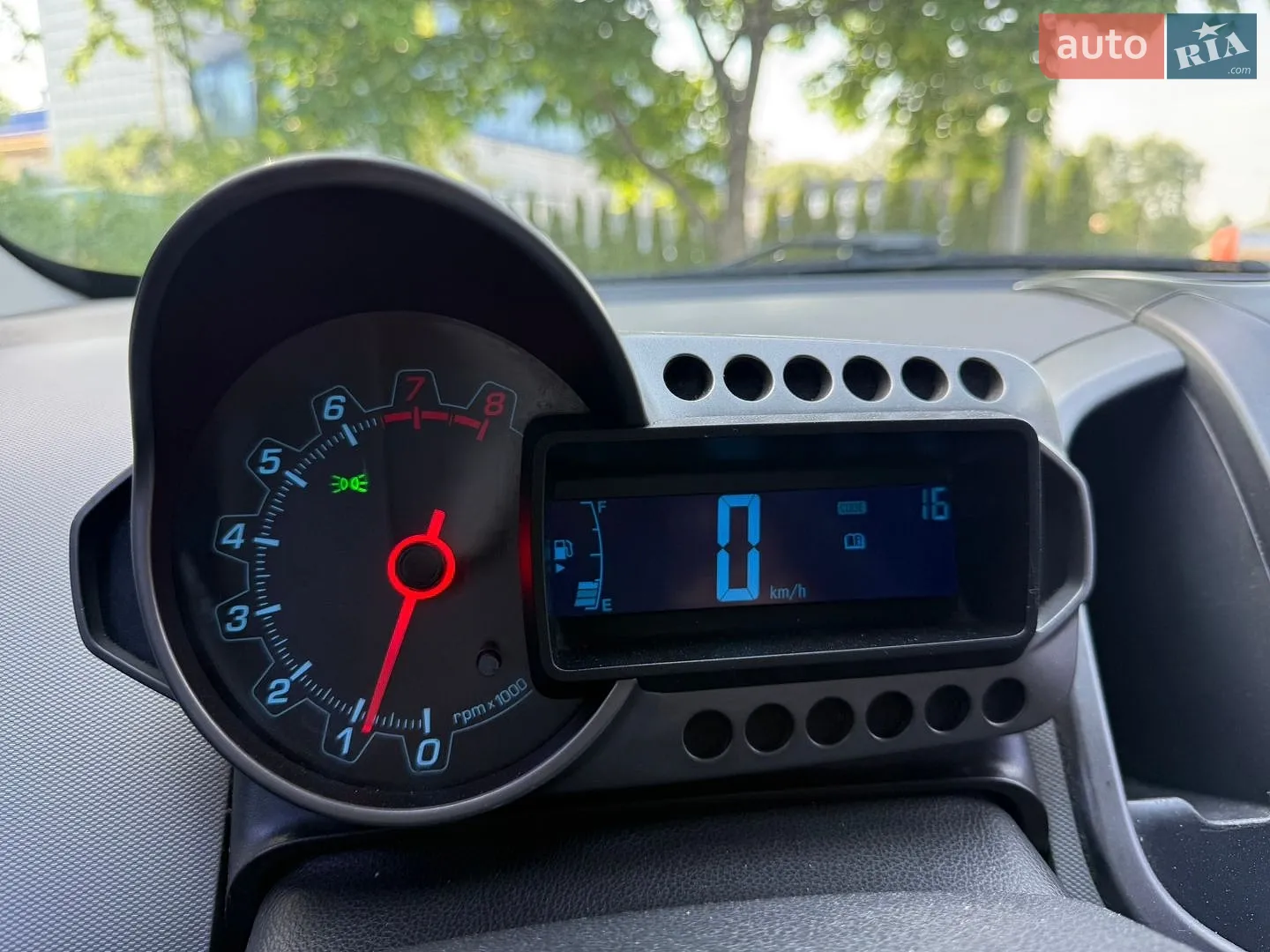 2013 Chevrolet Aveo - мініатюра 12
