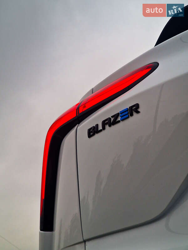 Внедорожник / Кроссовер Chevrolet Blazer EV 2024 в Хмельницком
