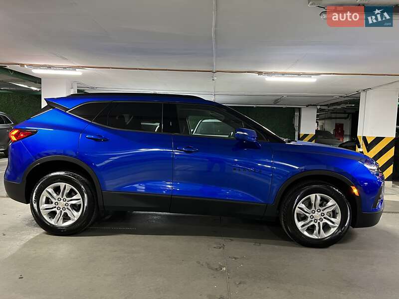 Позашляховик / Кросовер Chevrolet Blazer 2019 в Києві