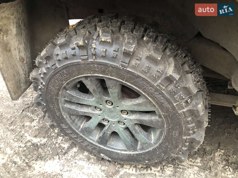 Внедорожник / Кроссовер Chevrolet Blazer 1996 в Харькове