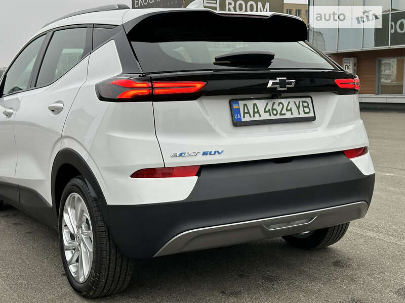 Позашляховик / Кросовер Chevrolet Bolt EUV 2023 в Києві
