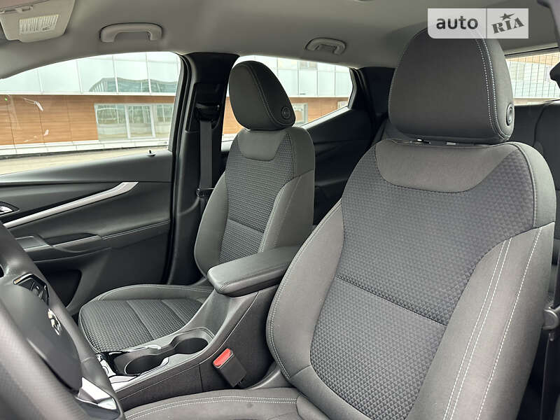 Позашляховик / Кросовер Chevrolet Bolt EUV 2023 в Києві