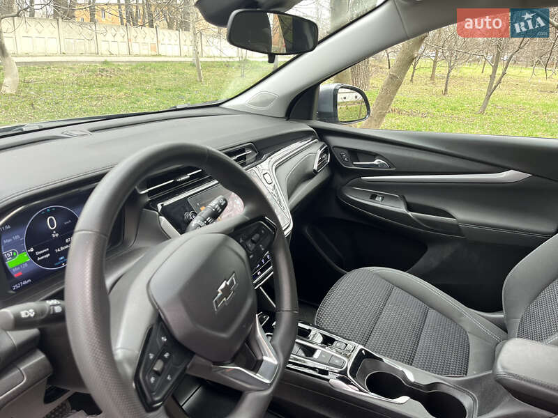 Позашляховик / Кросовер Chevrolet Bolt EUV 2023 в Полтаві