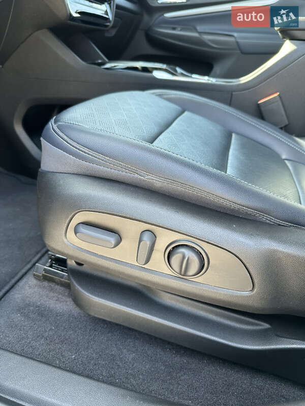Внедорожник / Кроссовер Chevrolet Bolt EUV 2022 в Запорожье