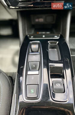 Позашляховик / Кросовер Chevrolet Bolt EUV 2023 в 