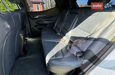 Позашляховик / Кросовер Chevrolet Bolt EUV 2022 в 