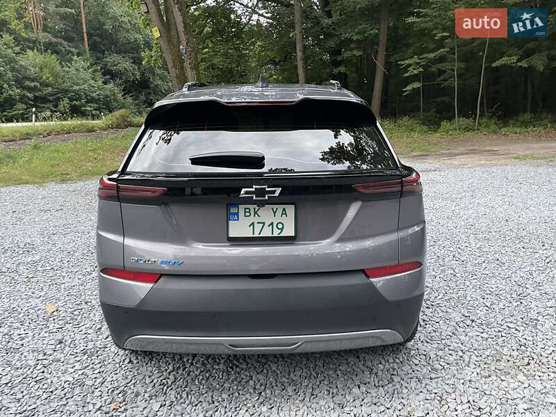 Позашляховик / Кросовер Chevrolet Bolt EUV 2022 в Радивиліві