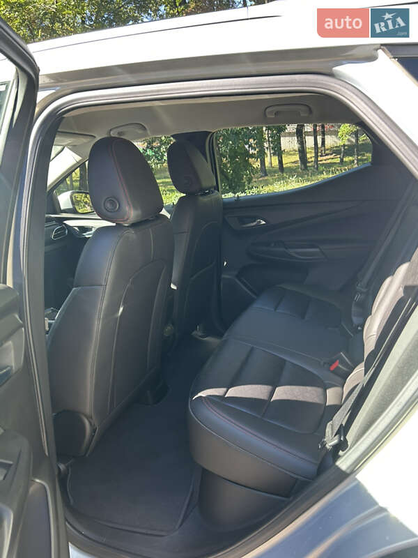 Позашляховик / Кросовер Chevrolet Bolt EUV 2023 в Києві
